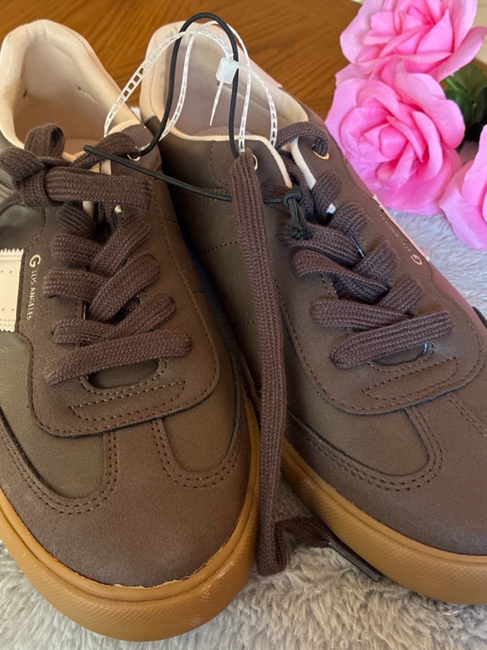 GBG Los Angeles Brown Low-Top Sneakers with Gum Sole - Picture 7 of 7